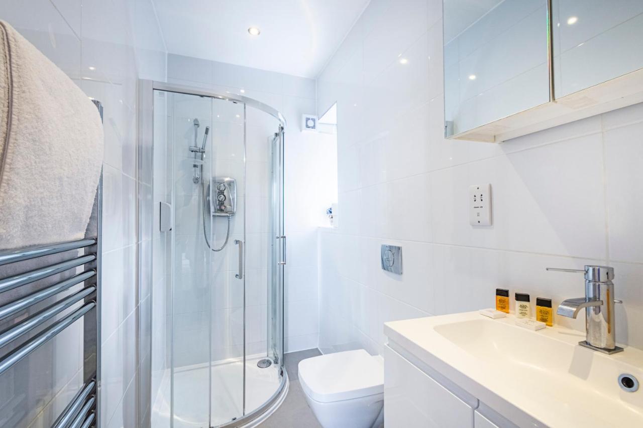 Cozy And Charming Flat: Minutes From Everything! London Bagian luar foto